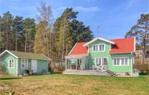 Nice Home In Resö With Kitchen - Stabäckehult
