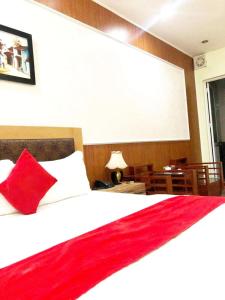 WestLake Hotel HN - by BAY LUXURY