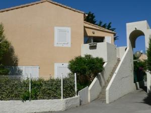 Appart cosy avec terrasse à 500m de la plage, parking, animaux admis, quartier dynamique - Sète - FR-1-338-494