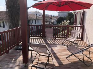 Maisons de vacances Maison moderne a 400m de la plage avec terrasses et equipements complets a St-Jean-de-Luz - FR-1-239-878 : Maison de Vacances