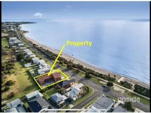 North Shore - Beach and Cafes on your Doorstep - 3 Bedrooms, Sleeps 6 - Indented Head