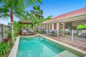 Belle Escapes Villa Kintamani - 克利夫顿海滩