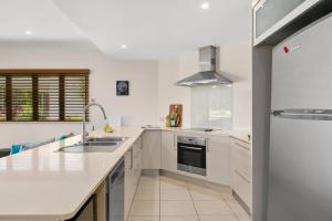 Belle Escapes Ground Floor Beachfront Apartment