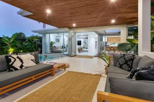 Belle Escapes 94 Cascade Luxury Home Palm Cove