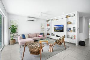 Belle Escapes 94 Cascade Luxury Home Palm Cove