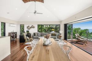 Belle Escapes Trinity Blue Oceanview Home