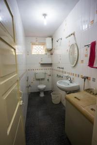 Darryl Ribeiros 2BHK & 3BHK Apartment in a Villa