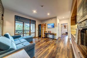 Home Away From Home Apartment 538