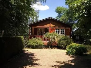 Chalet nature climatisé près d'une rivière avec terrasse, barbecue, et parking privé - FR-1-410-384 - Vaas