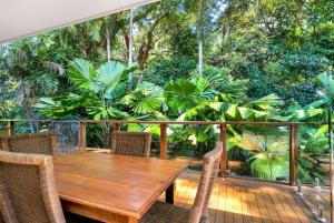 Belle Escapes Luxury Rainforest Villa Palm Cove