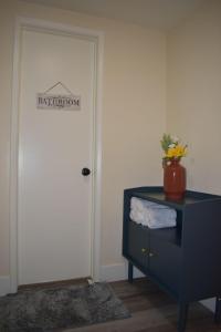 Charming private guest Suite near DisneyBeach