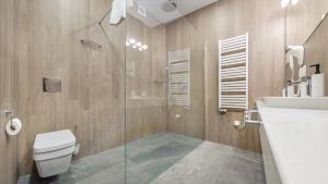 Żeromskiego II, Sun & Snow