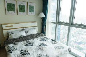 A2J Luxury 3BR Uptown Balcony BGC Suite Near Mall