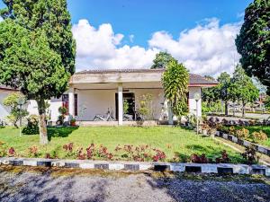 Capital O 92214 Beristera Hotel