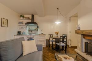 Loppia Secret Garden by Wonderful Italy