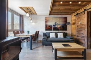 Le Nid dAigle - Modern Apartment Next to Ski lift Prarion - By Cozee Rentals