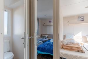 Appartements Mobil-home charmant de Claudine : photos des chambres