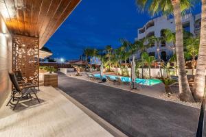 Luxury Casa con piscina, wifi, 150m dal mare