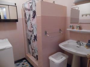 Appartements Appartement Amelie-les-Bains-Palalda, 2 pieces, 2 personnes - FR-1-703-116 : photos des chambres