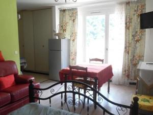 Studio cosy avec balcon et parking, à 50m des Thermes dAmélie-les-Bains - FR-1-703-136