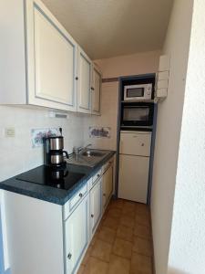 T3 Cabine avec piscine collective à 900 m de la Plage 5LHSP138