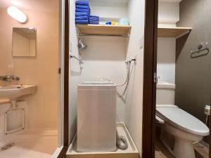 Love Asakusa Studio Apartment Sleeps 6 SkyTree View 3 Min to Sensoji Airport Direct Elevator Free WiFi
