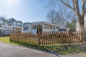 Chalets Mobilhome Bernadette : photos des chambres