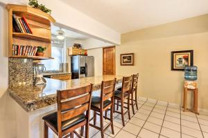 Chic Cabo San Lucas Getaway Less Than 2 Miles to Beaches!