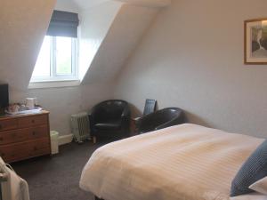 Hazeldene Guest House - with Free Offsite Health Club