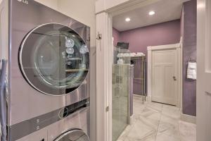 Regal River Retreat in the Heart of Yankton!