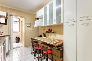 Apartamento Encantador II - Enseada Guarujá - 100 metros da Praia