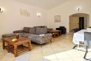 Appart'hotels U Paesolu : Villa Deluxe