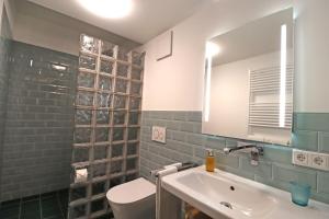 S12 - Boardinghouse by Hotel Trezor