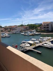 HAMEAU DES CAPELLANS Duplex avec superbe vue marina piscine wifi gratuit parking gratuit