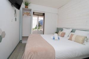 Hotels Hostellerie LE PANEL : photos des chambres