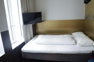 Compact Single room in Comfort Hotel Karl Johan