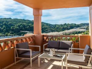 2225-Spacious 3 bedrooms with sea view