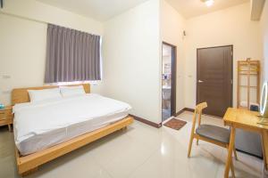 Phòng Có Giường Cỡ Queen Với Ban Công (Queen Room with Balcony)