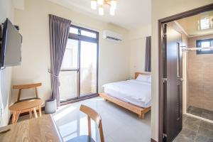 Phòng Có Giường Cỡ Queen Với Ban Công (Queen Room with Balcony)