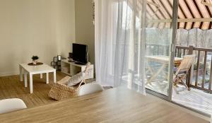 Appartements Hyper Centre - 2 PIECES tout confort - Terrasse - ascenseur - : photos des chambres