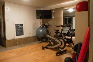 Smart Luxury - Gaming Arena, Gym, Sauna and Jacuzzi