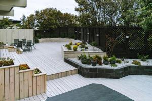 Smart Luxury - Gaming Arena, Gym, Sauna and Jacuzzi