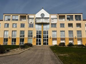 Appartement 1 chambre, avec loggia et vue sur le Port Olona