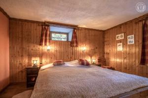 Appartements Gite cosy en montagne avec vue et piscine : photos des chambres