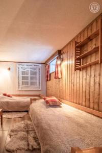 Appartements Gite cosy en montagne avec vue et piscine : photos des chambres