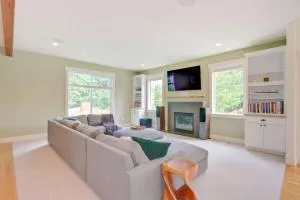 102 - Charming and Fun Family Oasis Near Downtown - Newcastle