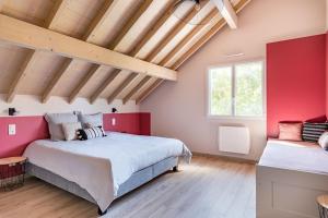 Maisons de vacances Les Balcons de la Charve - Gite 4 etoiles : photos des chambres