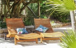 Maisons de vacances Nice Home In Plouguerneau With Wifi : photos des chambres