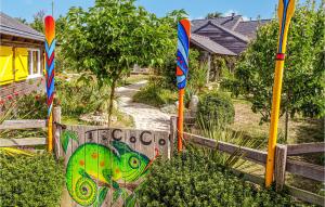 Maisons de vacances Nice Home In Plouguerneau With Wifi : photos des chambres