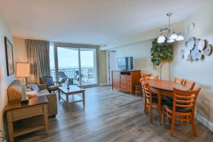 Gorgeous Condo 3 Br 3 Balconies SB 11th Floor